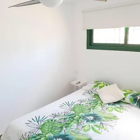 Bright Appartement, Renovated, Wi- Fi & Parking *
